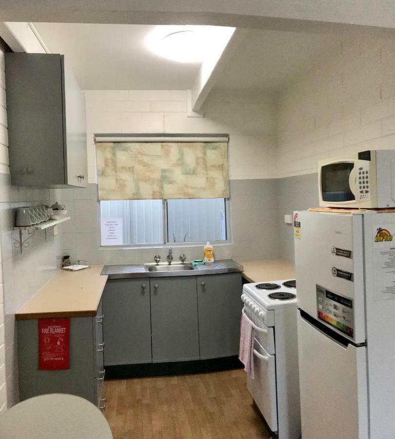 Kon Tiki Apartments Batemans Bay Exterior photo